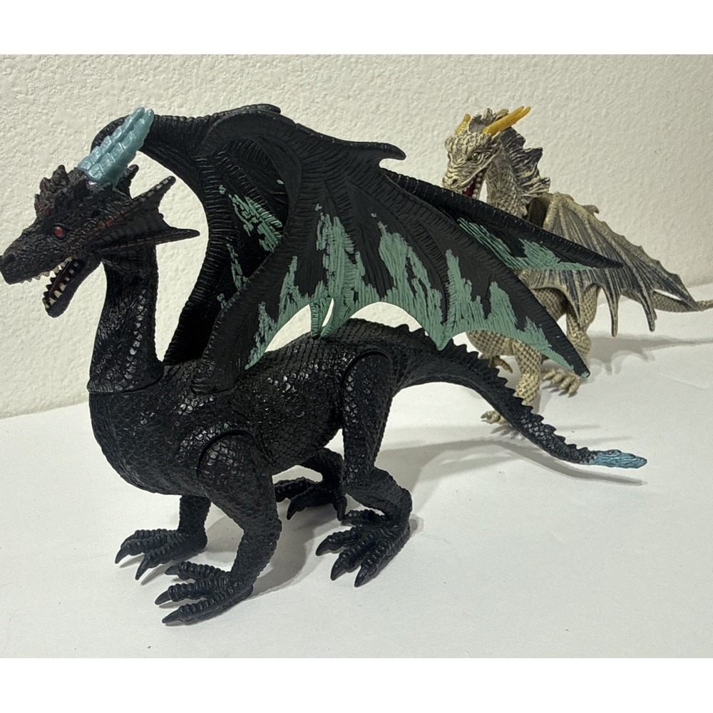 2 Battleing‎ Dragon Figures Medieval Fantasy Toys Posable Moveing Head Legs D&D - Picture 3 of 12